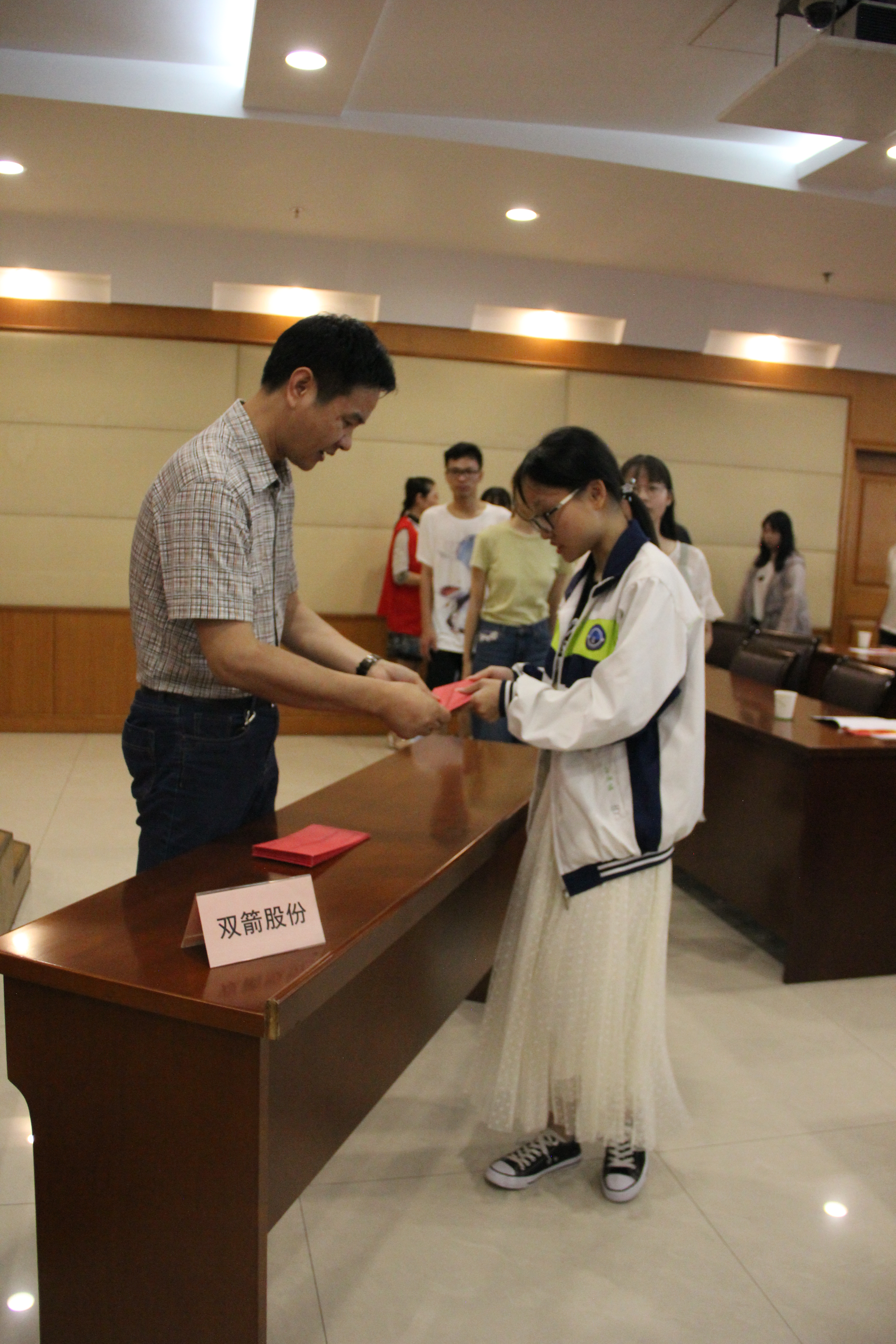 ��˾�����д����ܻ������ѧ�˶���ʽ